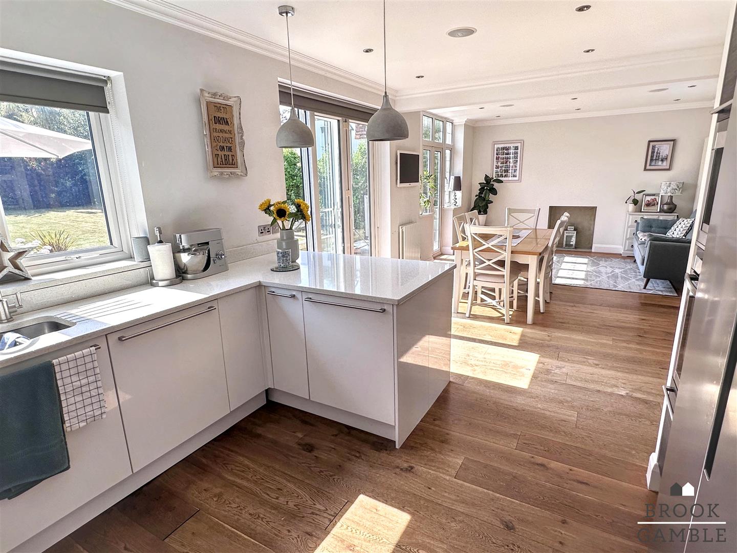 4 Bedroom House. Baldwin Avenue in Eastbourne, East Sussex 11